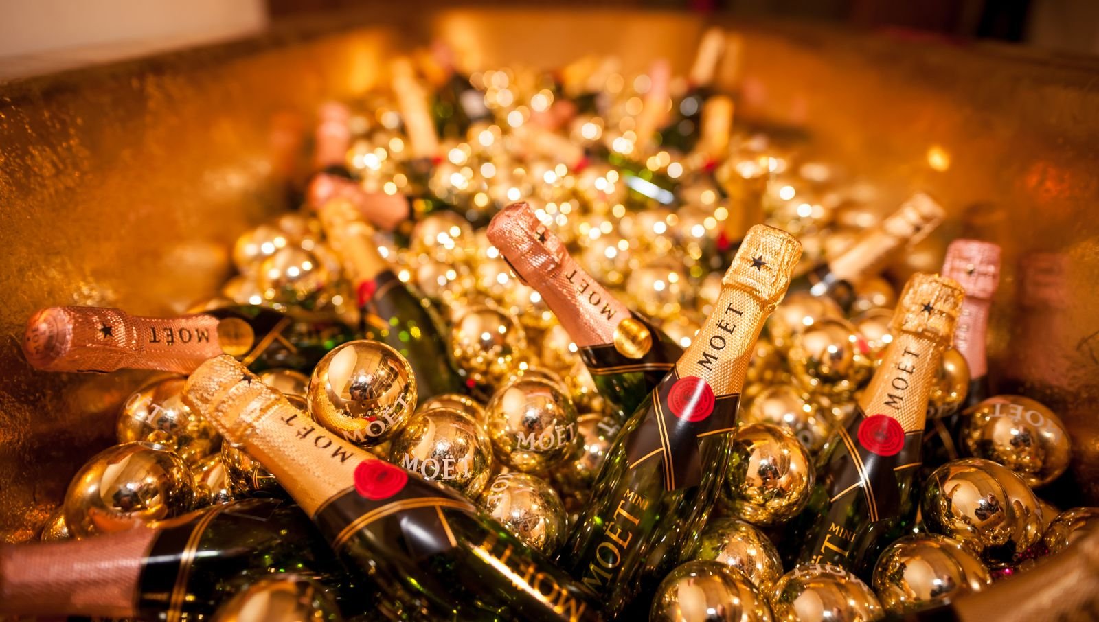 Bottiglie di Moët & Chandon con dettagli dorati